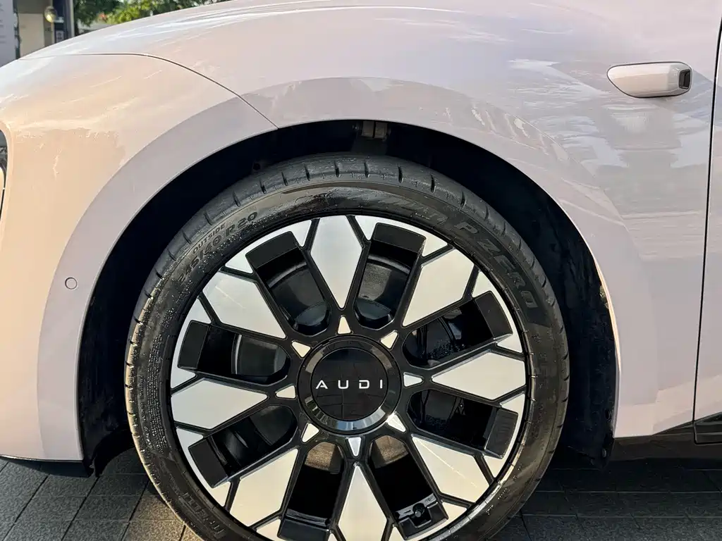 Audi E5 Sportback — миниатюра 5