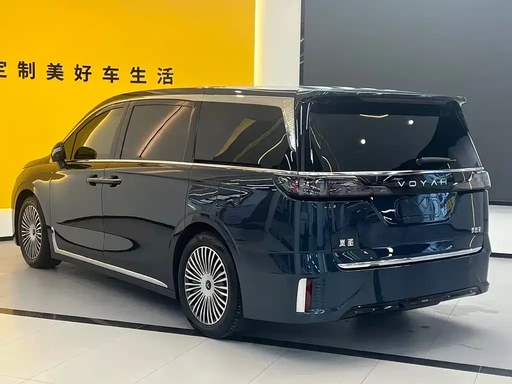 Voyah Dreamer PHEV 4WD Flagship Kunpeng Edition, фото 20