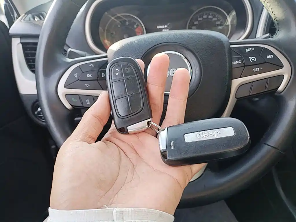 Jeep Cherokee — миниатюра 9