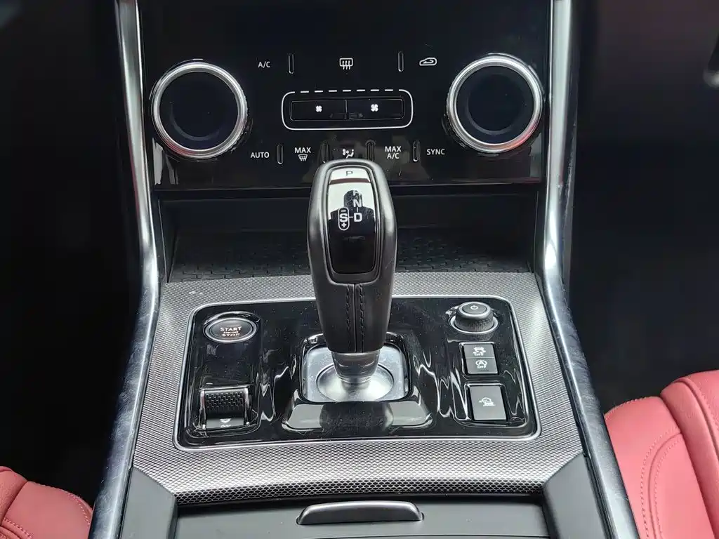 Jaguar XEL — миниатюра 13