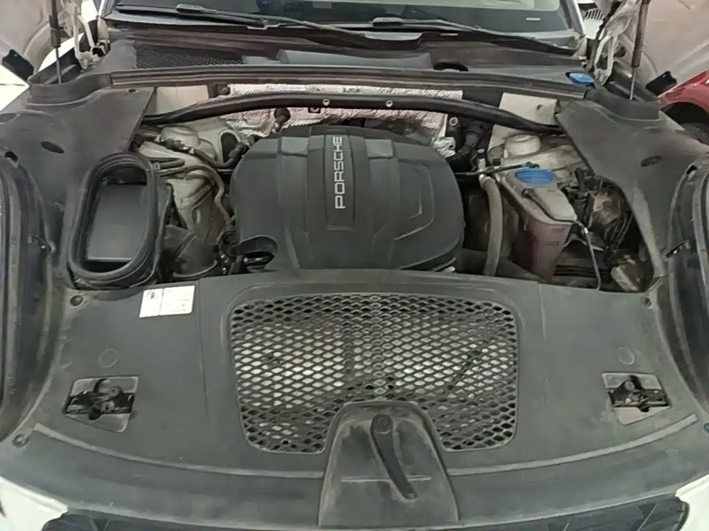 Porsche Macan — миниатюра 20