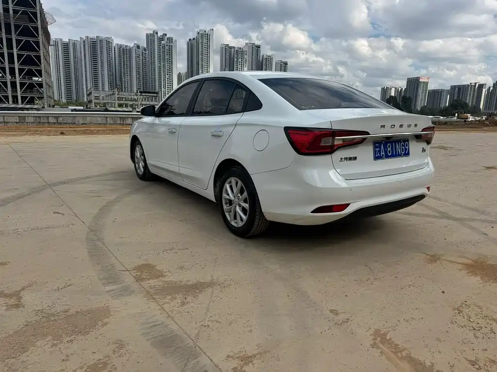 Roewe i5 — миниатюра 7
