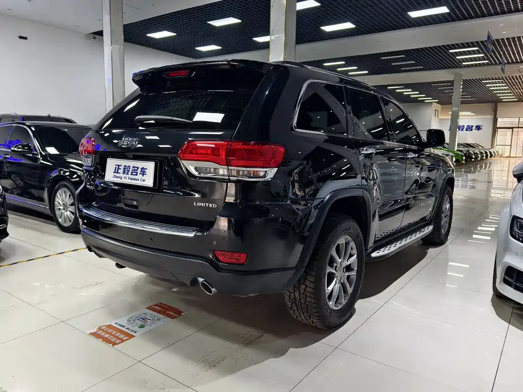 JEEP GRAND CHEROKEE