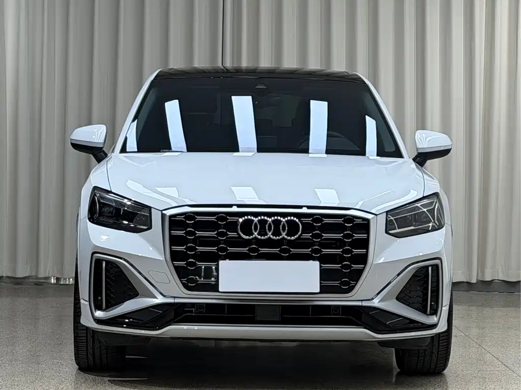 Audi Q2L — миниатюра 3