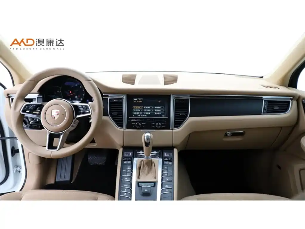 Porsche Macan — миниатюра 5