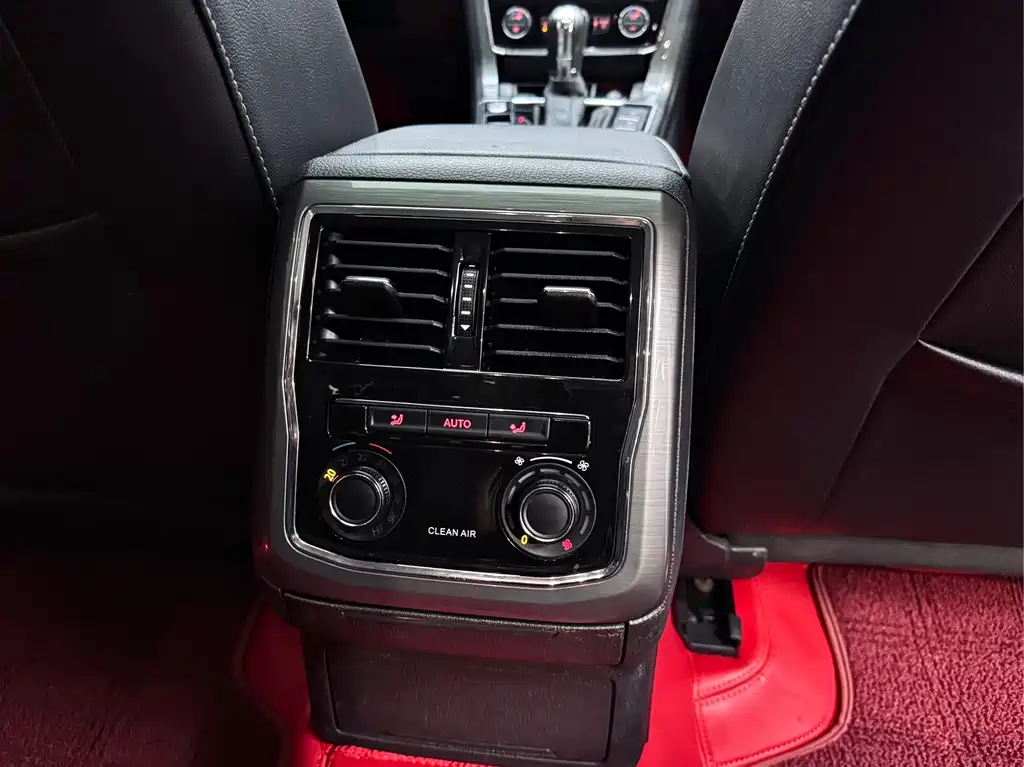 Volkswagen Passat 2017 330TSI DSG