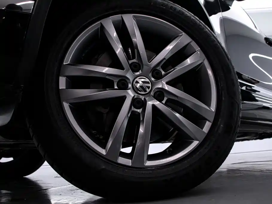 Volkswagen Touareg — миниатюра 18