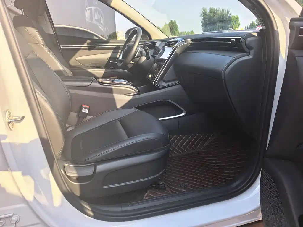 Hyundai Tucson — миниатюра 10