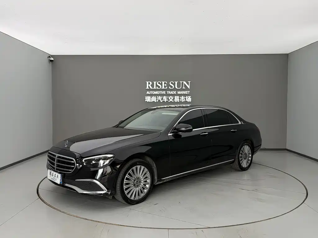 Mercedes-Benz E-Class 2022