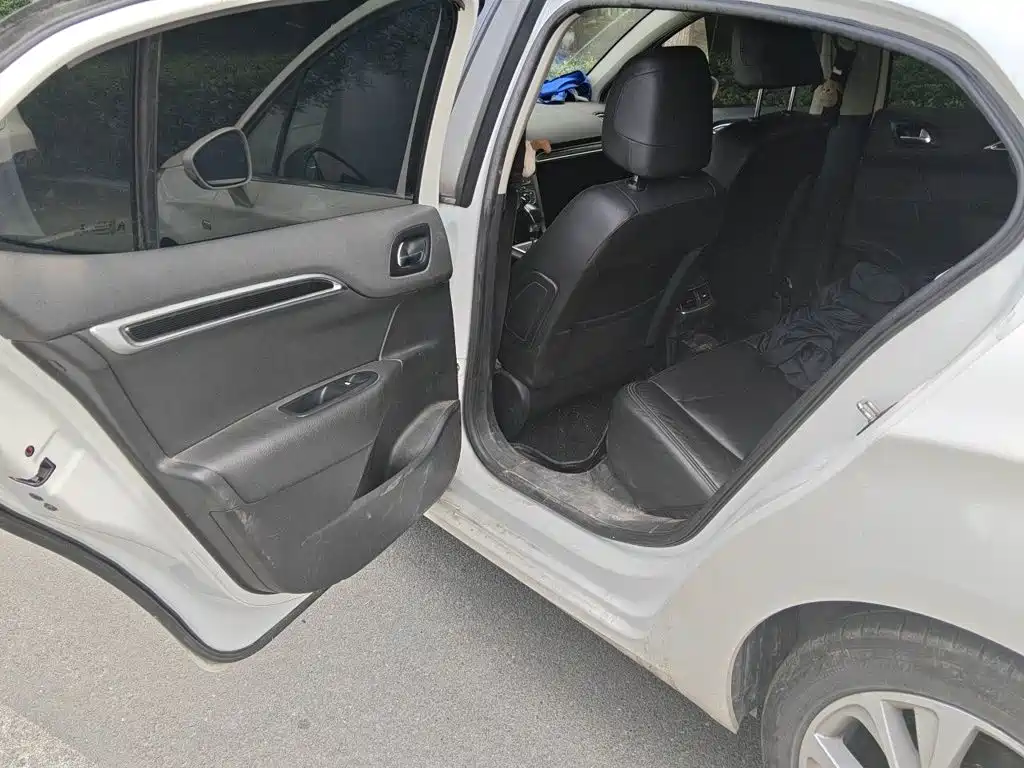 Citroen C4L — миниатюра 18