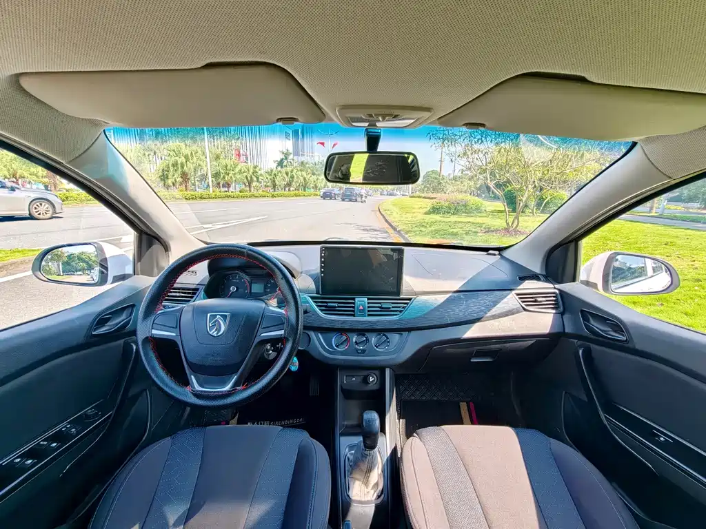Baojun 310 — миниатюра 4