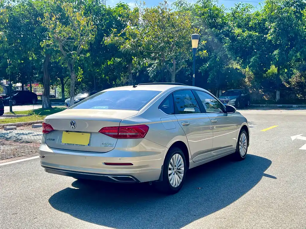 Volkswagen Lavida — миниатюра 6