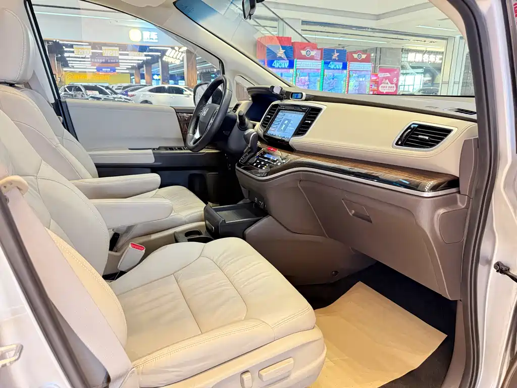 Honda Odyssey — миниатюра 6