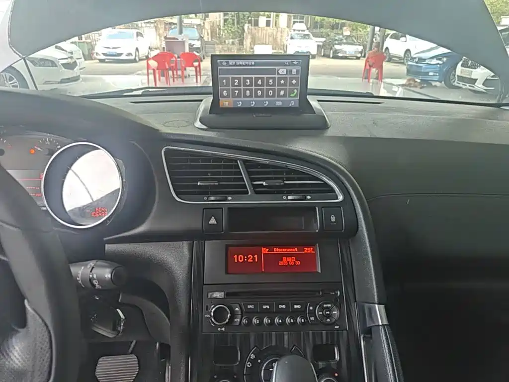 Peugeot 3008 — миниатюра 13