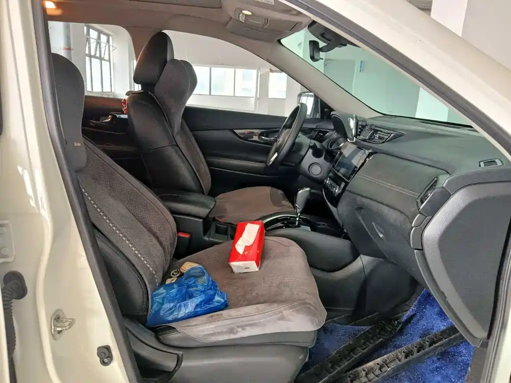Nissan X-Trail — миниатюра 11