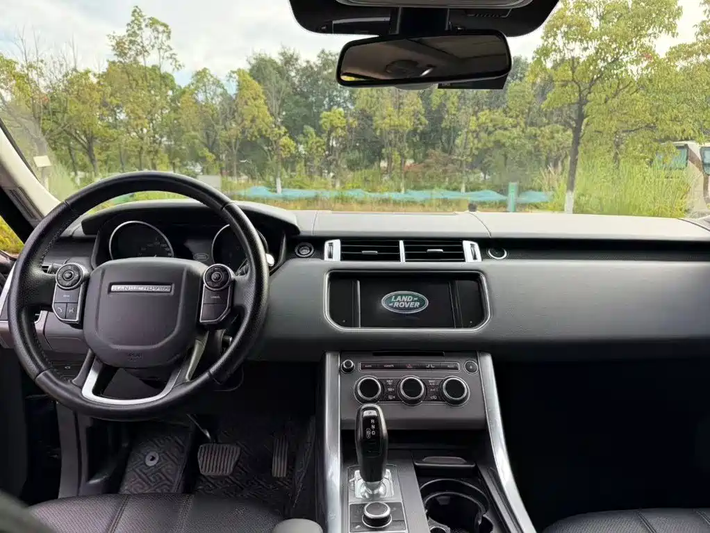 Land Rover Sport — миниатюра 6