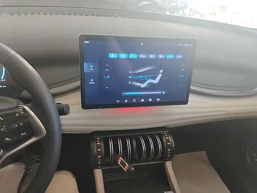 BYD Yuan Plus — миниатюра 13