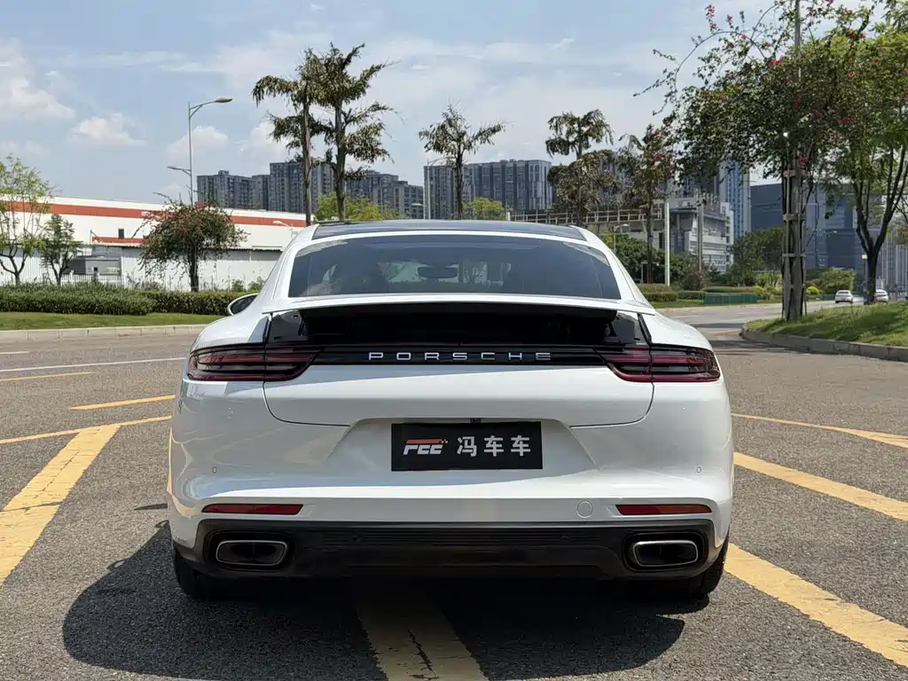 Porsche Panamera Hybrid — миниатюра 13