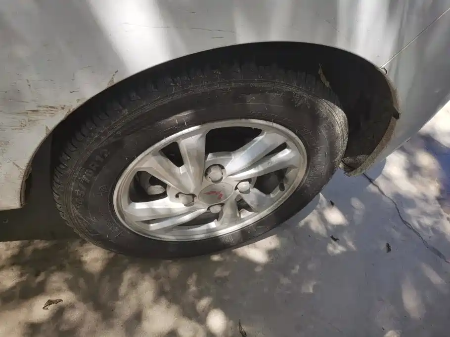 Wuling MINIEV — миниатюра 6
