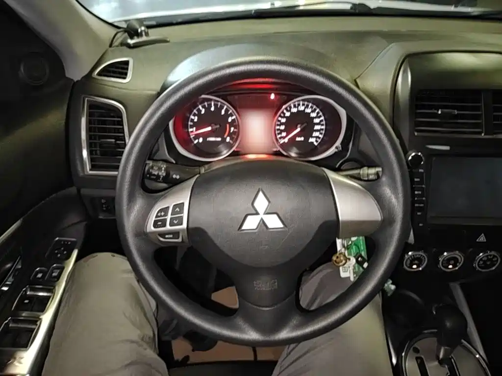 Mitsubishi ASX — миниатюра 11
