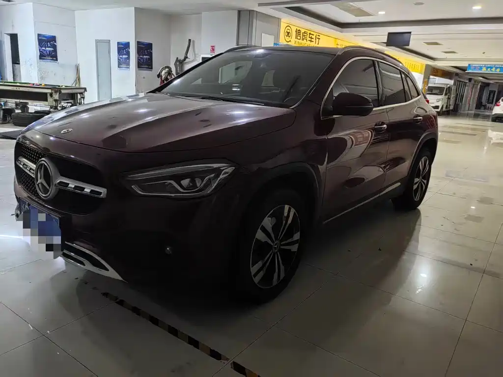 Mercedes-Benz GLA 2021