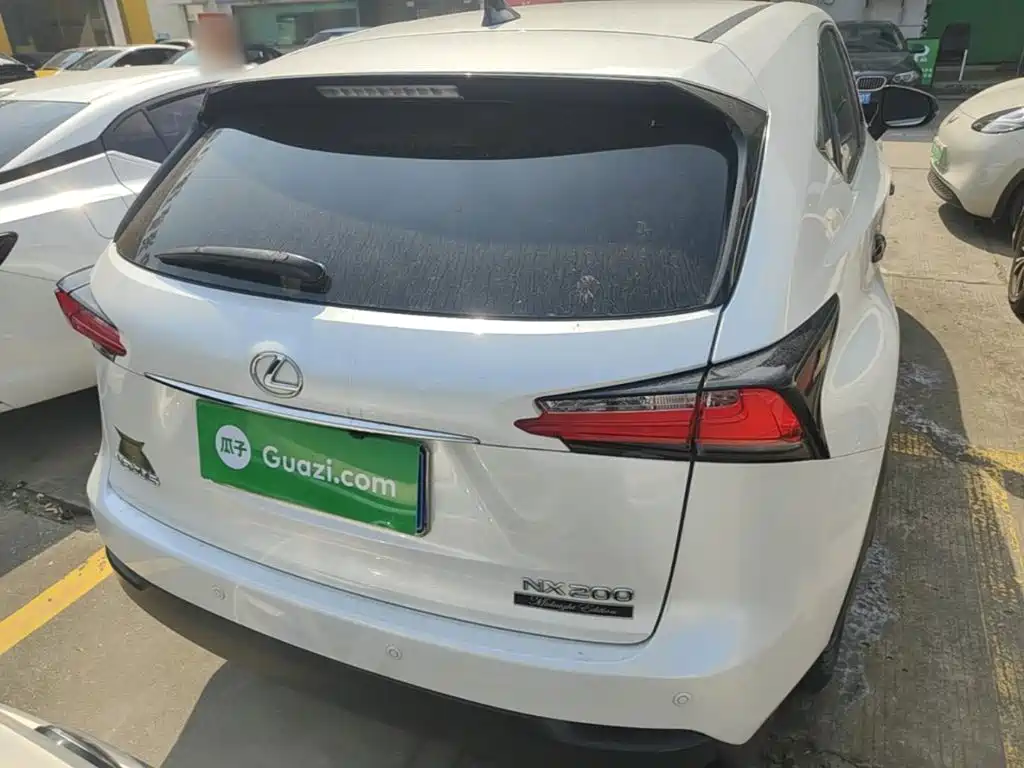 Lexus NX — миниатюра 6