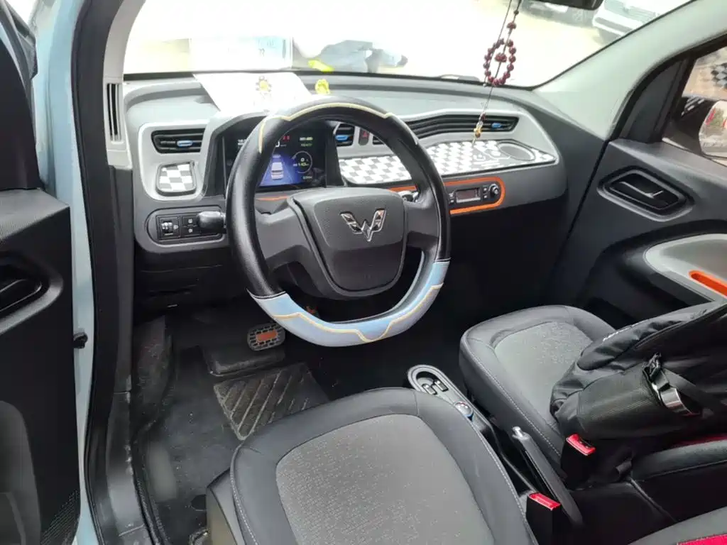 Wuling MINIEV — миниатюра 10