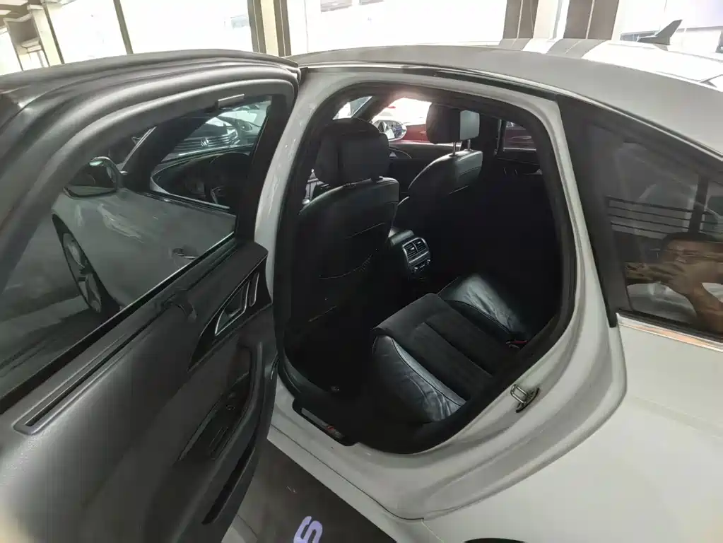 Audi S6 — миниатюра 5