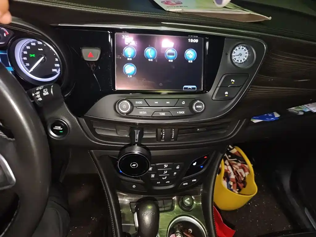Buick Envision Plus — миниатюра 15