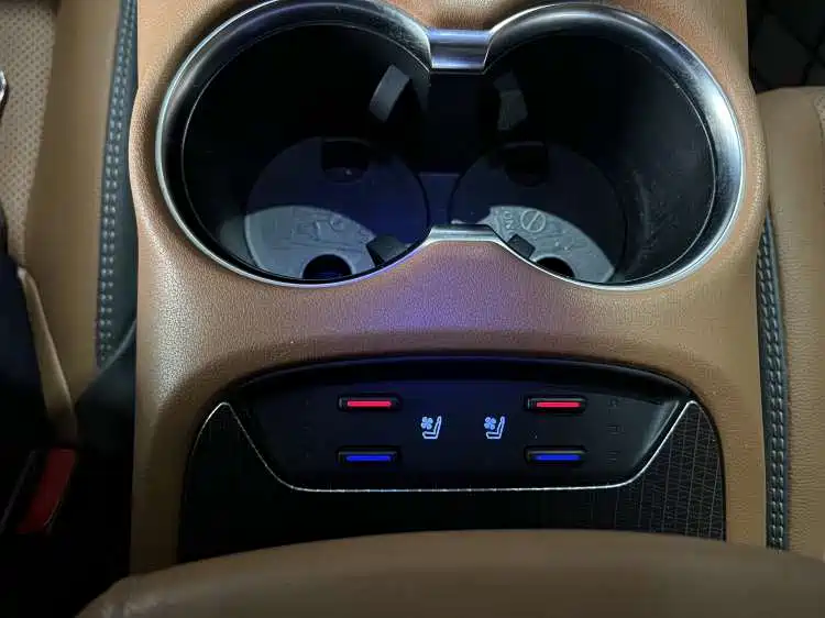 Toyota Venza — миниатюра 13