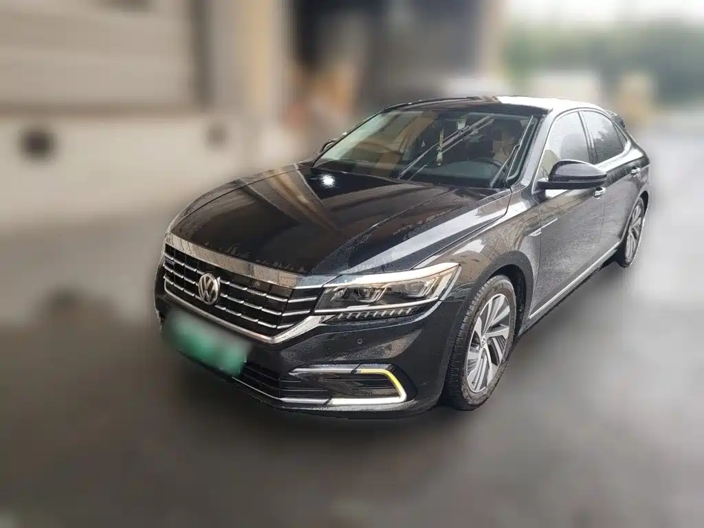 Volkswagen Passat PHEV — миниатюра 2