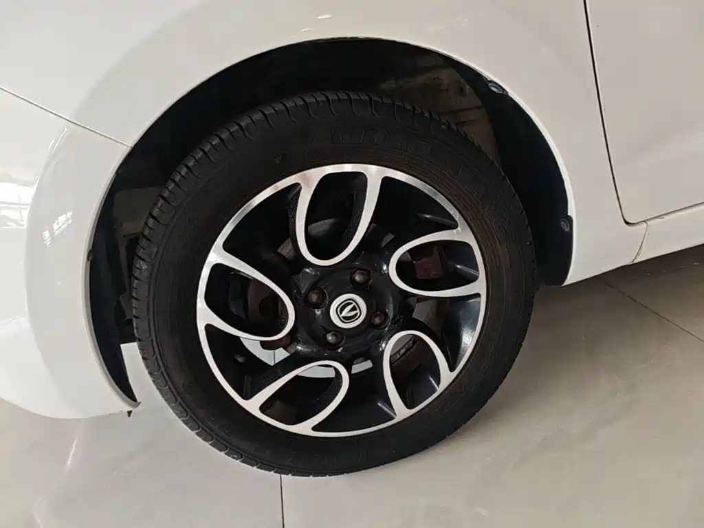 Changan BenBen — миниатюра 23