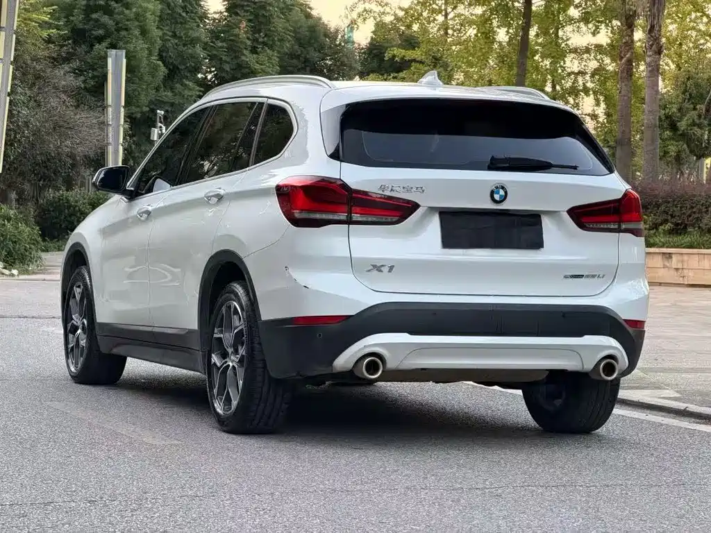 BMW X1 — миниатюра 10