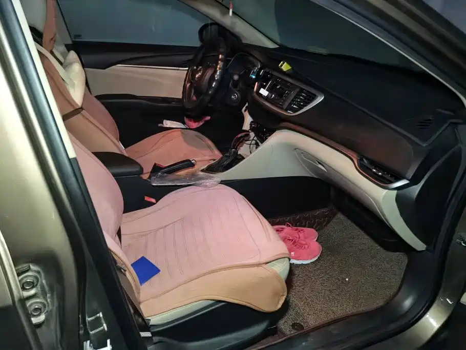 Buick Excelle — миниатюра 8