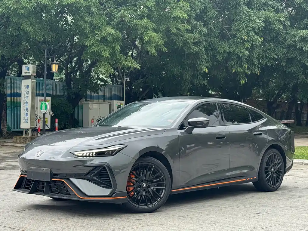 Changan UNI-V 2025