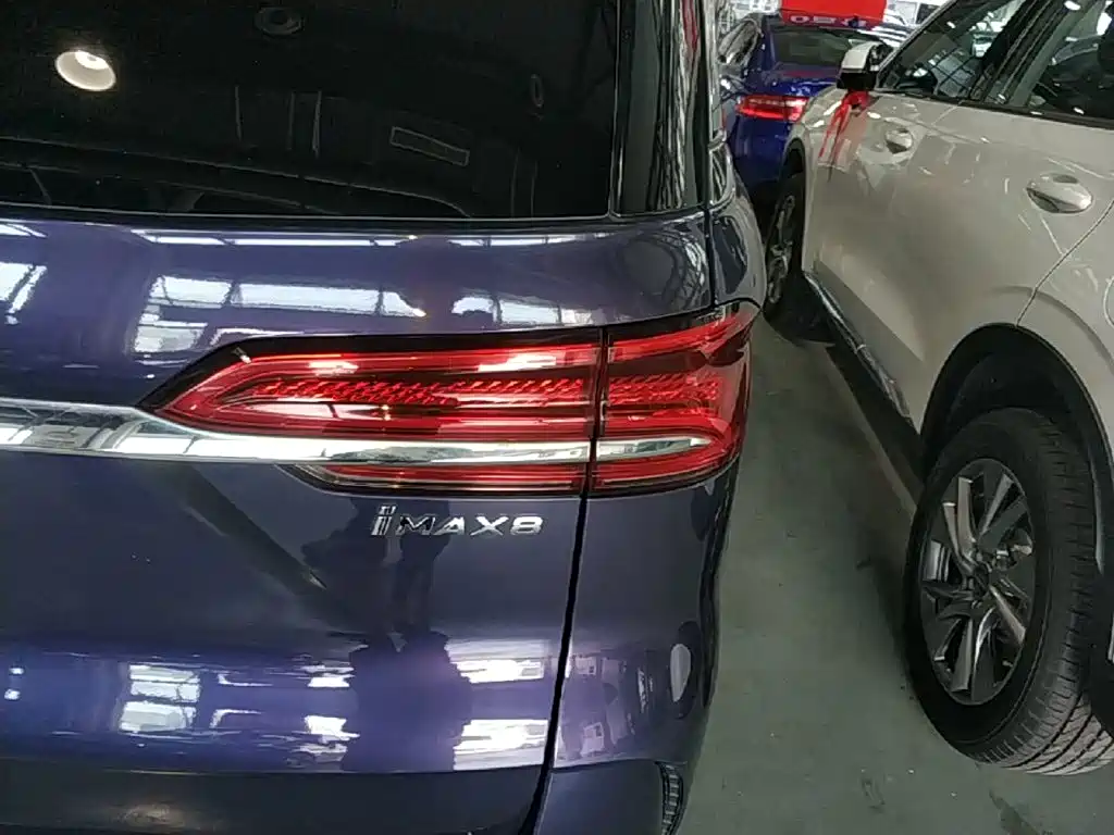 Roewe iMAX8 — миниатюра 8