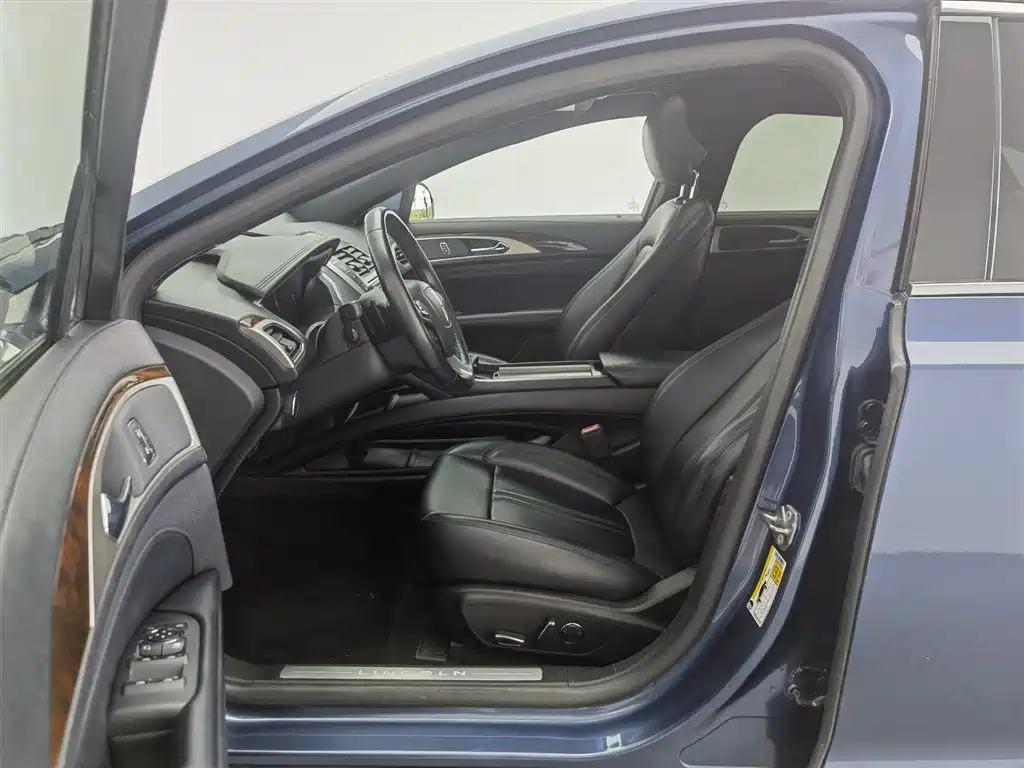 Lincoln MKZ 2019 2.0T Premium VI