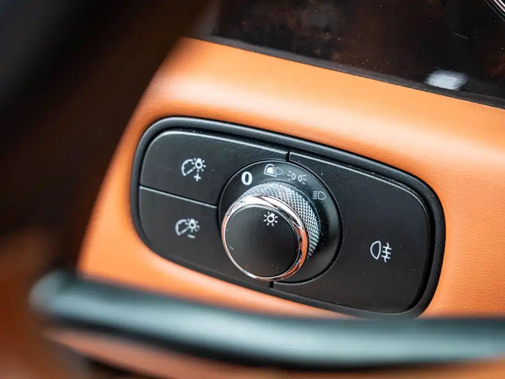 Bentley Flying Spur — миниатюра 15