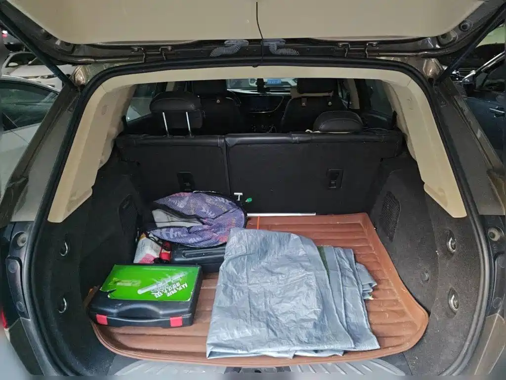Buick Envision Plus — миниатюра 10