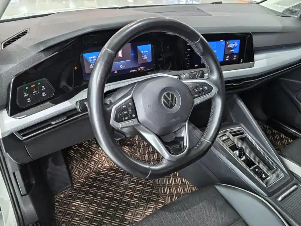 Volkswagen Golf — миниатюра 12