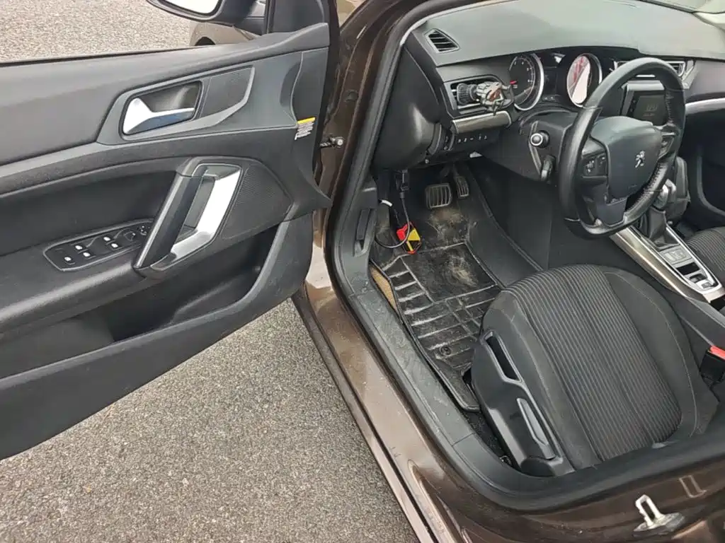 Peugeot 408 — миниатюра 16