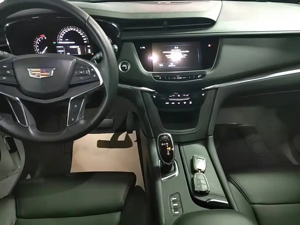 Cadillac XT5 — миниатюра 13