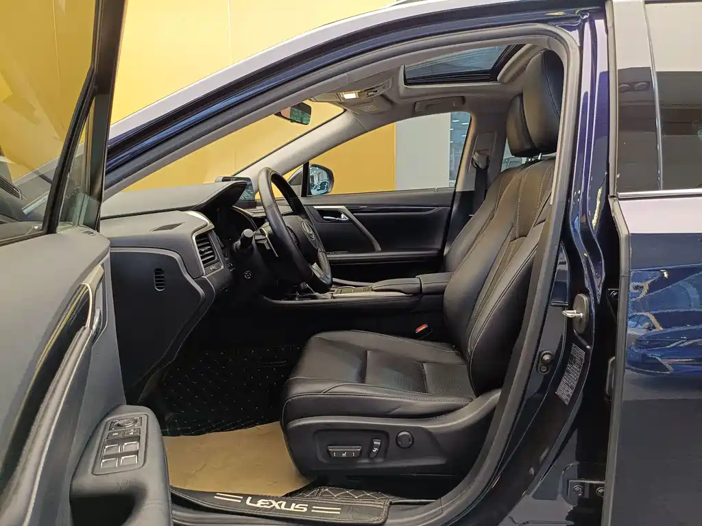 Lexus RX — миниатюра 13