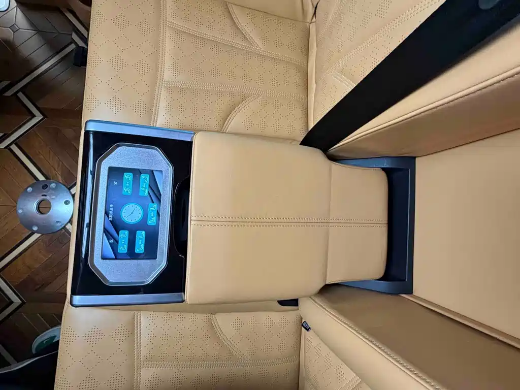 Mercedes-Benz V-Class — миниатюра 4