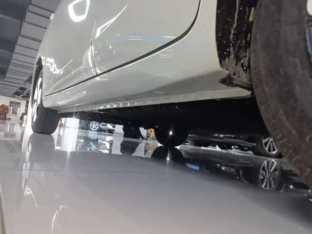 Wuling MINIEV — миниатюра 22