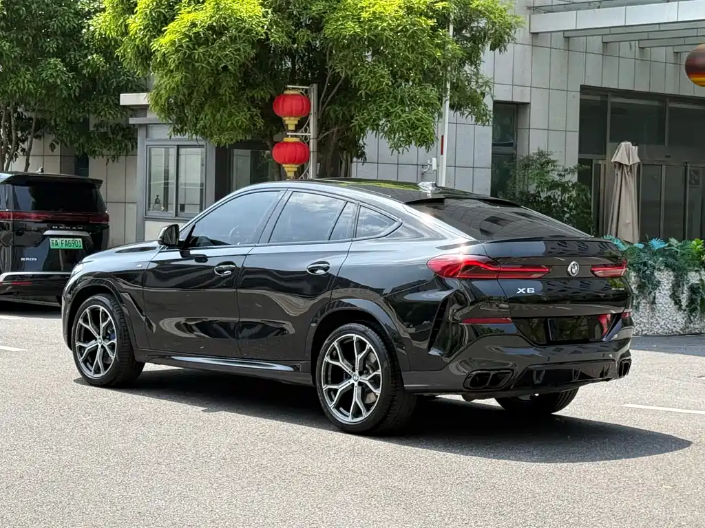 BMW X6 2023 xDrive40i Premium M Sport