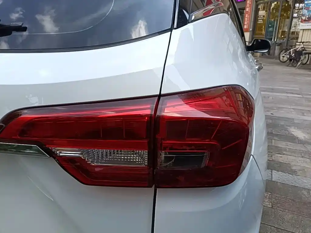 Haval M6 — миниатюра 8