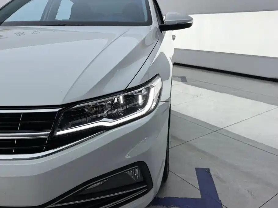 Volkswagen Bora — миниатюра 5