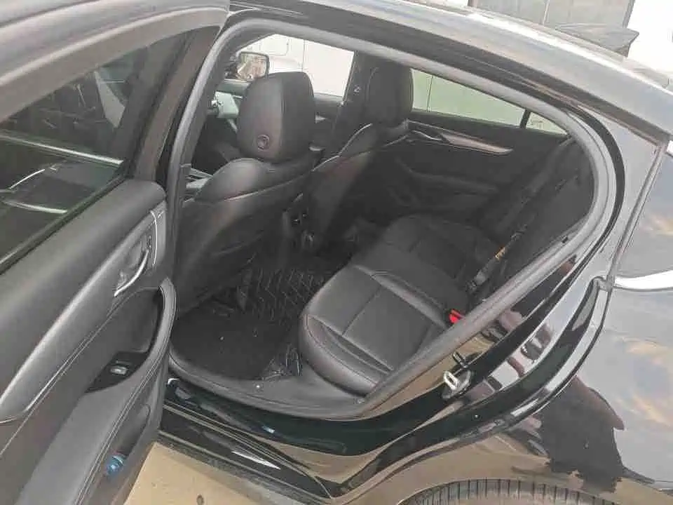 Cadillac CT5 — миниатюра 5