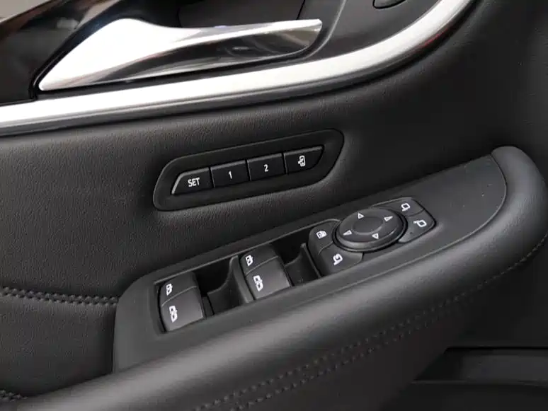 Buick Enclave — миниатюра 12